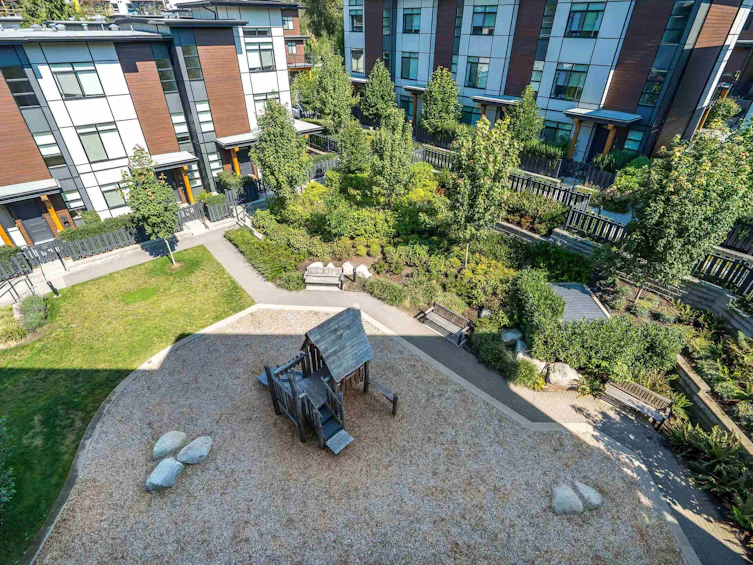508-6438 Byrnepark Drive, Burnaby, BC, V3N 0A1 - 25