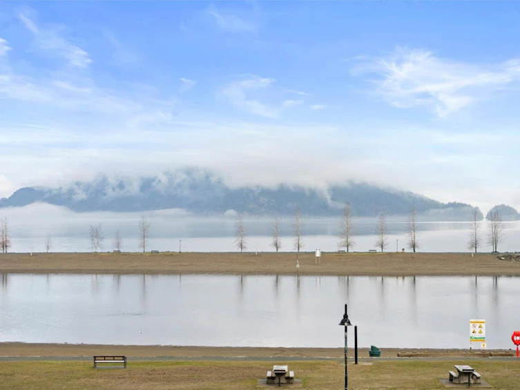 209-378 Esplanade Avenue, Harrison Hot Springs, BC, V0M 1A3 - 4