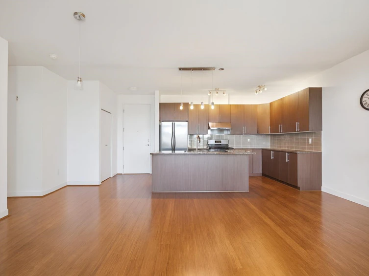206-6233 London Road, Richmond, BC, V7E 3S3 - 10