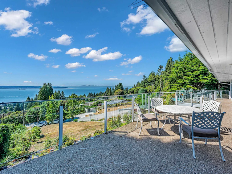 2030 Russet Way, West Vancouver, BC, V7V 3B4 - 13