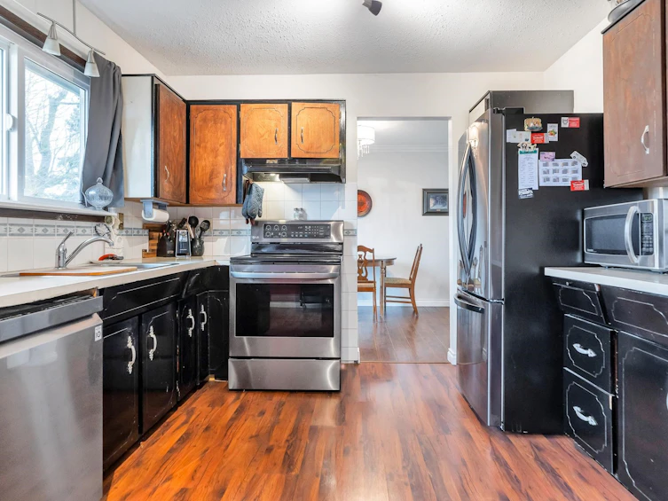 2096 Martens Street, Abbotsford, BC, V2T 6M6 - 7