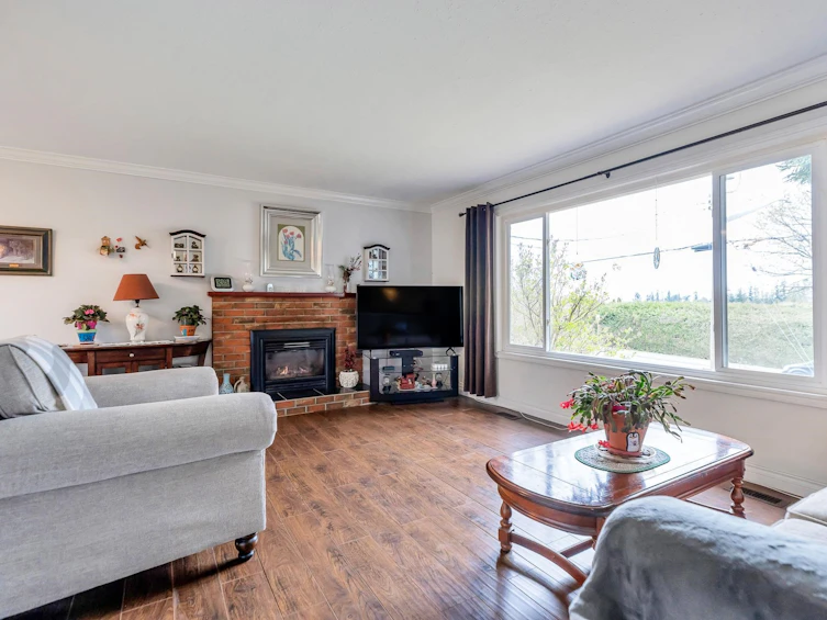 2096 Martens Street, Abbotsford, BC, V2T 6M6 - 3