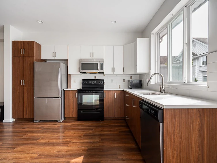 29-5858 142 Street, Surrey, BC, V3X 0H2 - 2