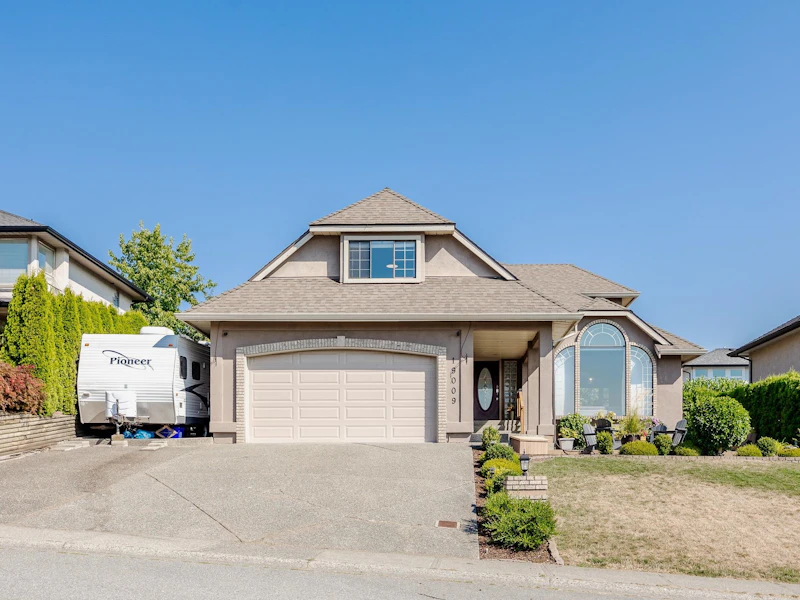 19009 59a Avenue, Surrey BC V3S 7W5