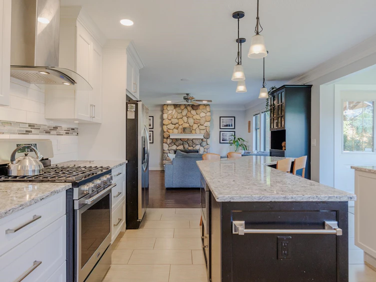 19009 59a Avenue, Surrey, BC, V3S 7W5 - 6