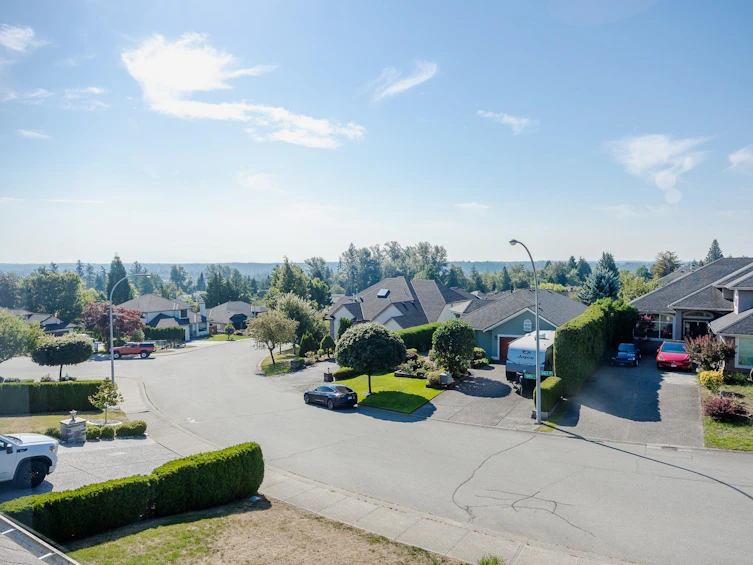 19009 59a Avenue, Surrey, BC, V3S 7W5 - 38