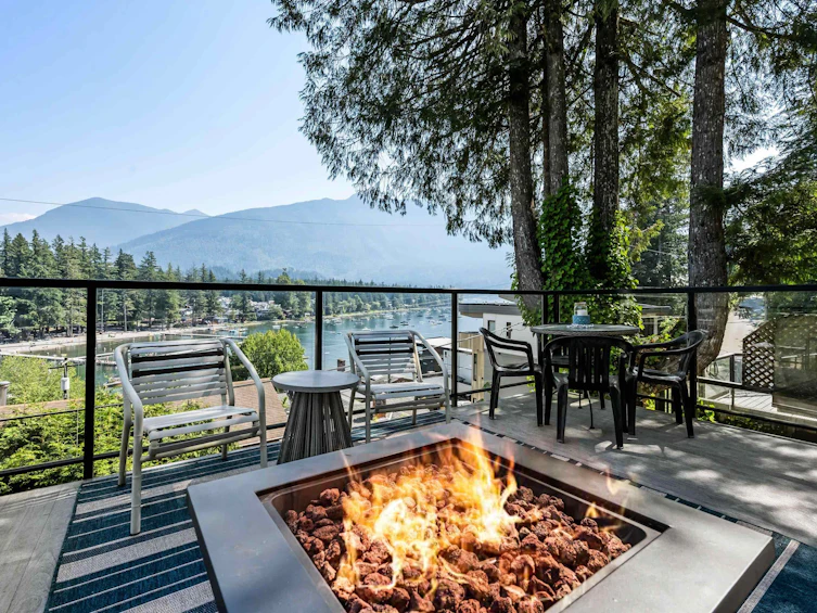312 Munroe Avenue, Cultus Lake, BC, V2R 5A2 - 6