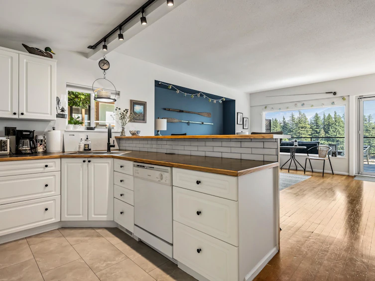 312 Munroe Avenue, Cultus Lake, BC, V2R 5A2 - 16