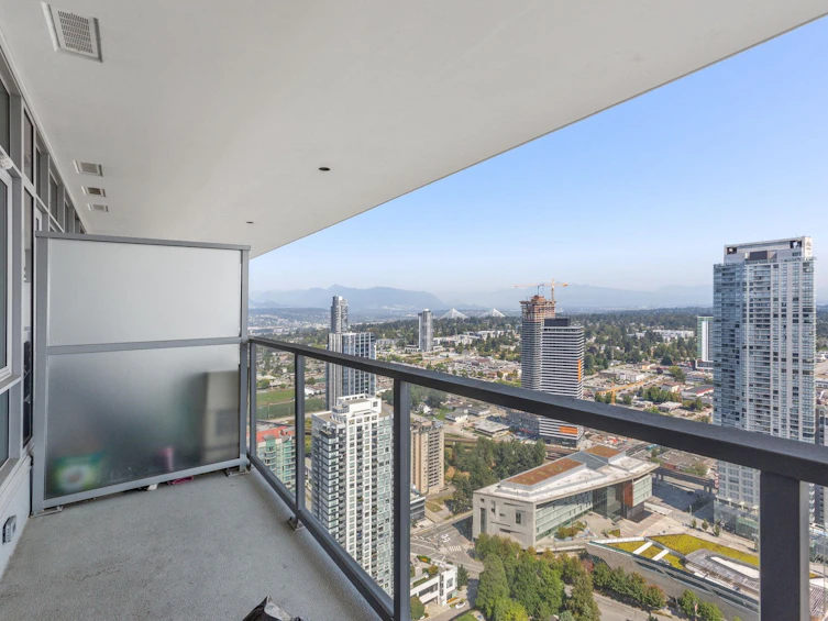 4305-13350 Central Avenue, Surrey, BC, V3T 0S1 - 9