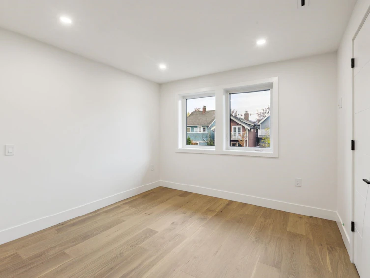 2727 W 7th Avenue, Vancouver, BC, V6K 1Z3 - 10