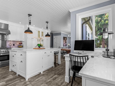 725 Fifth Street - 5