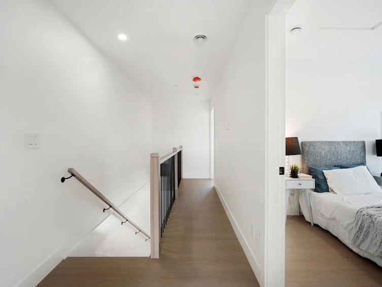 2262 Newport Avenue, Vancouver, BC, V5P 2J2 - 10