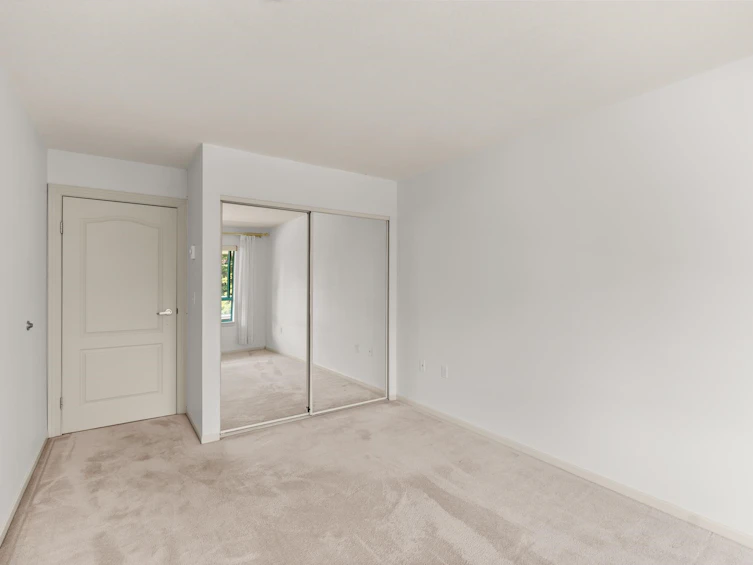 302-1569 Everall Street, Surrey, BC, V4B 3T2 - 22