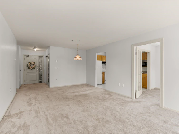 302-1569 Everall Street, Surrey, BC, V4B 3T2 - 10