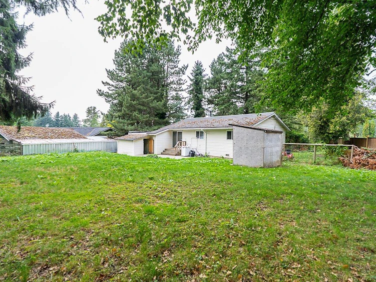 23768 Fraser Highway, Langley, BC, V2Z 2K8 - 24