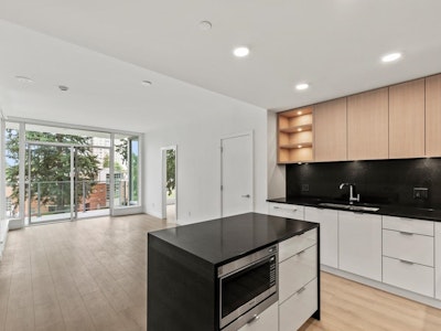402-4988 Bennett Street - 5