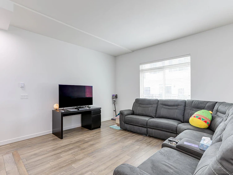 32-13636 81a Avenue, Surrey, BC, V3W 1H9 - 11