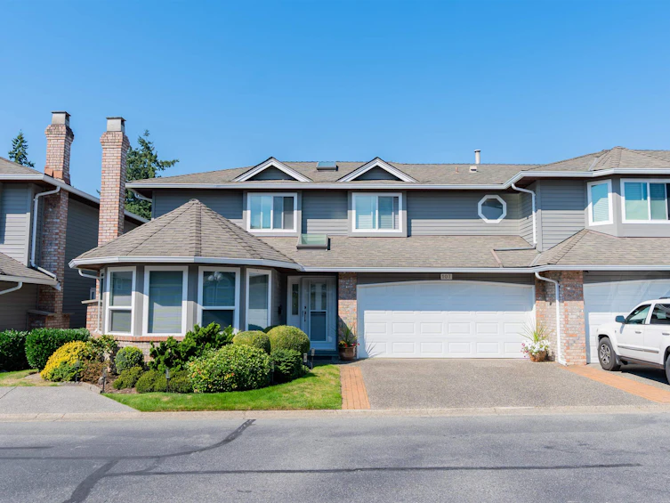 107-6109 W Boundary Drive, Surrey, BC, V3X 2A4