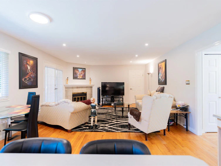 107-6109 W Boundary Drive, Surrey, BC, V3X 2A4 - 6