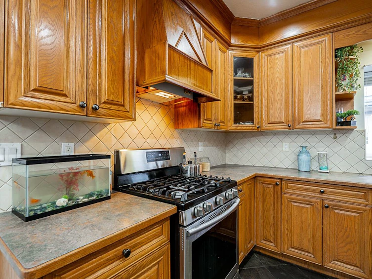 8182 145 Street, Surrey, BC, V3S 9J7 - 10