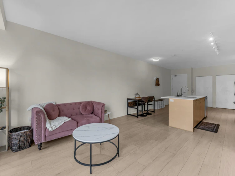305-10603 140 Street, Surrey, BC, V3T 0M8 - 11