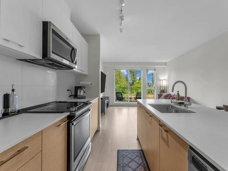 305-10603 140 Street, Surrey, BC, V3T 0M8 - 18