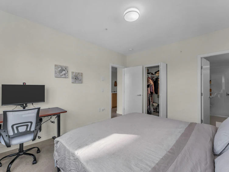 305-10603 140 Street, Surrey, BC, V3T 0M8 - 22