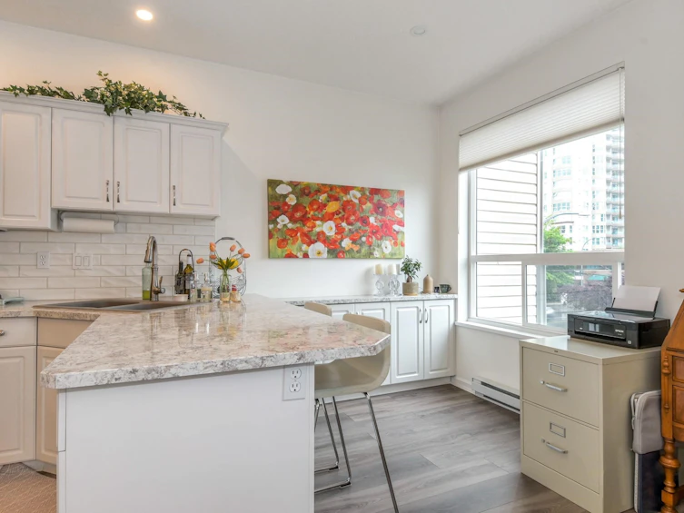 301-2772 Clearbrook Road, Abbotsford, BC, V2T 6N6 - 6