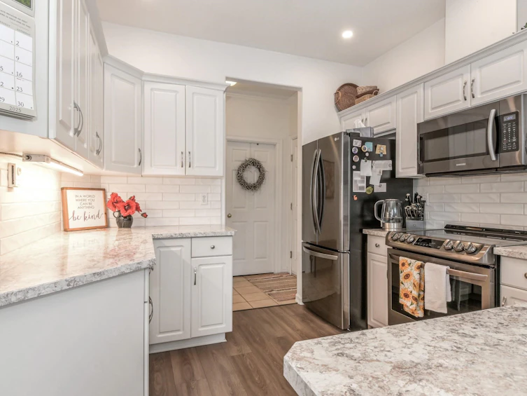 301-2772 Clearbrook Road, Abbotsford, BC, V2T 6N6 - 8