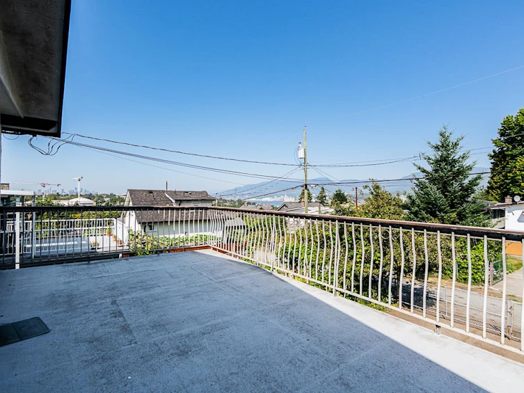3487 Triumph Street, Vancouver, BC, V5K 1T9 - 24