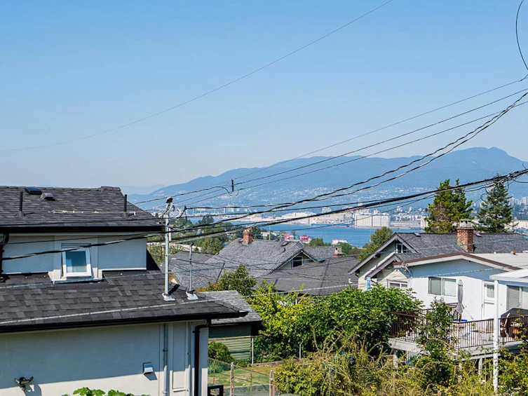3487 Triumph Street, Vancouver, BC, V5K 1T9 - 26