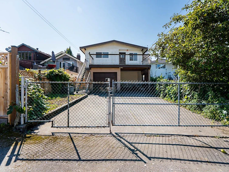 3487 Triumph Street, Vancouver, BC, V5K 1T9 - 39