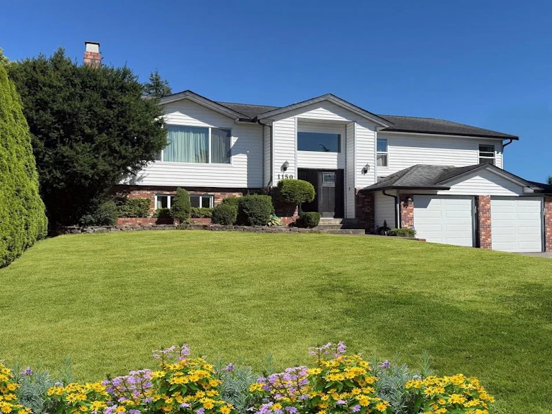 1150 163b Street, Surrey BC V4A 8E8