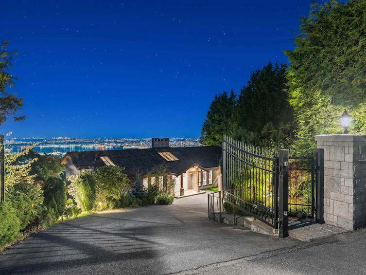 1521 Chartwell Drive, West Vancouver, BC, V7S 2R9 - 2