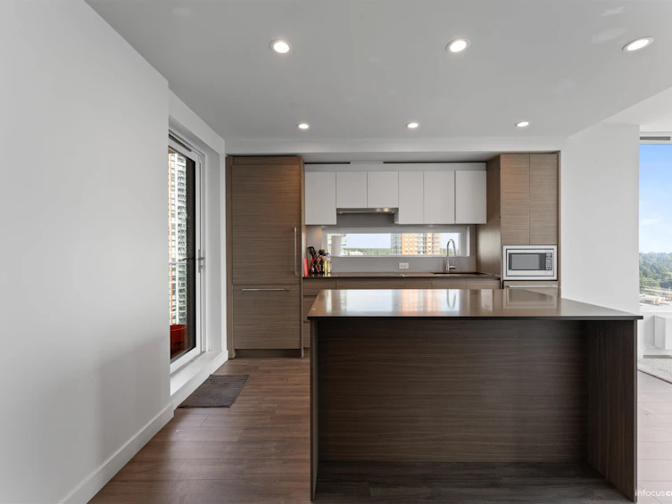 1910-13615 Fraser Highway, Surrey, BC, V3T 0P7 - 13