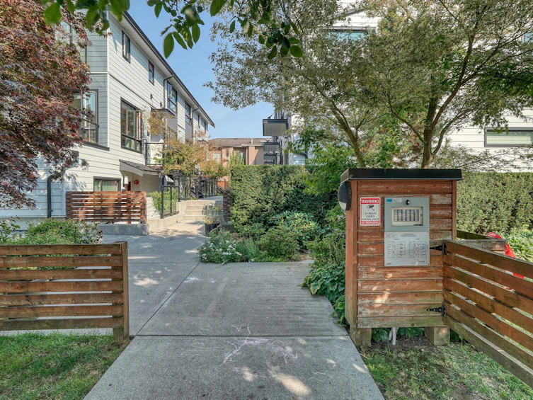 5962 St. George Street, Vancouver, BC, V5W 0C5 - 28