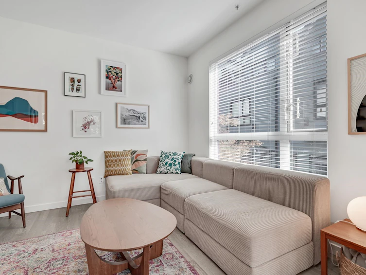 5962 St. George Street, Vancouver, BC, V5W 0C5 - 9