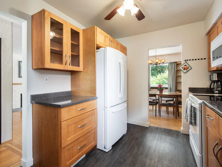 1852 Appin Road, North Vancouver, BC, V7J 2T5 - 10