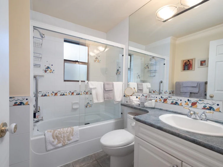 2564 Panorama Drive, North Vancouver, BC, V7G 1V5 - 25