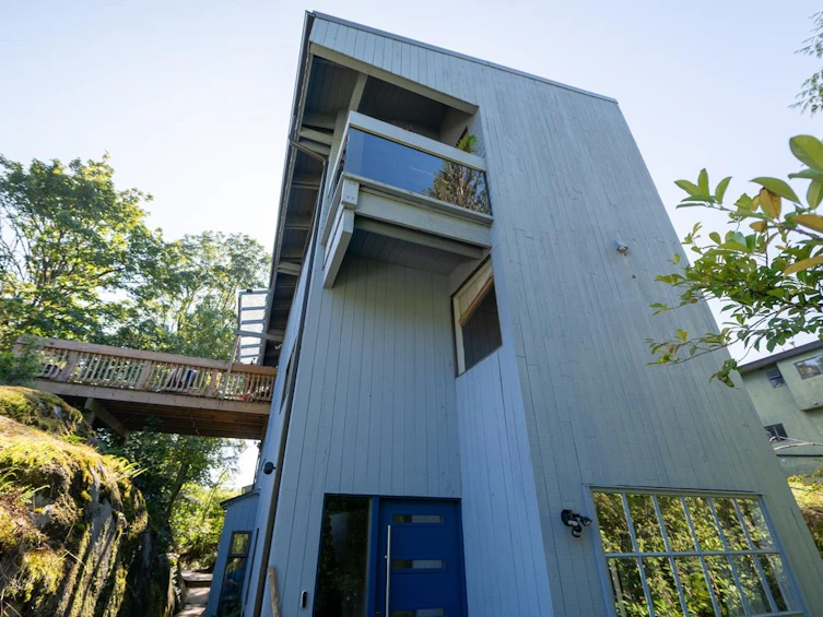 4477 Strathcona Road, North Vancouver, BC, V7G 1G7