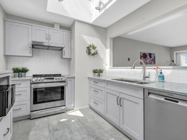 PH21-2175 W 3rd Avenue, Vancouver, BC, V6K 1L2 - 11
