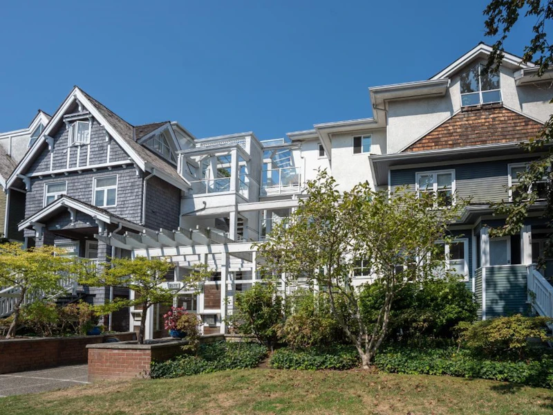 PH21 - 2175 W 3rd Avenue, Vancouver BC V6K 1L2