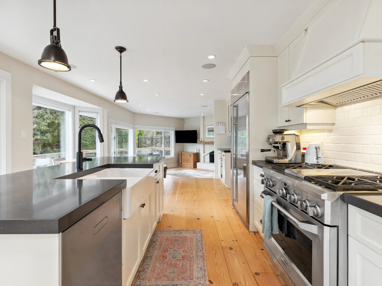 3714 Southridge Place, West Vancouver, BC, V7V 3H8 - 4