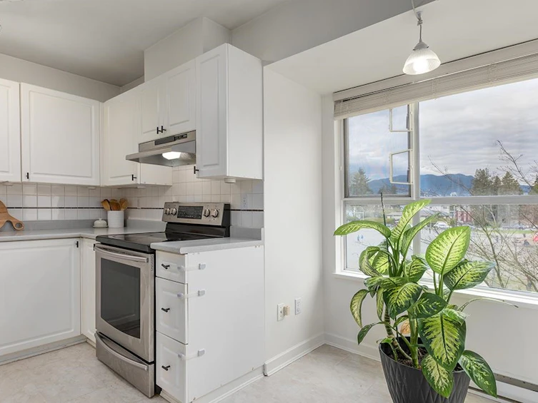 208-2285 Pitt River Road, Port Coquitlam, BC, V3C 1R7 - 9