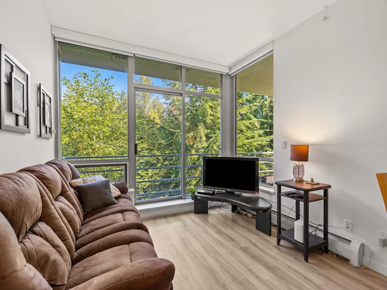 006-9060 University Crescent, Burnaby, BC, V5A 0E1 - 11