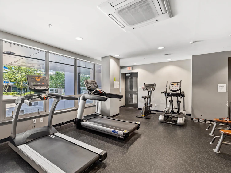 006-9060 University Crescent, Burnaby, BC, V5A 0E1 - 32