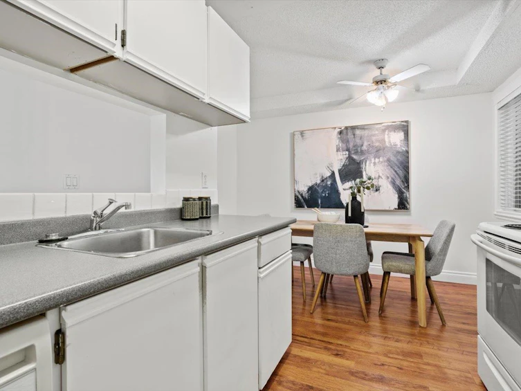 110-1345 W 4th Avenue, Vancouver, BC, V6H 3Y8 - 9
