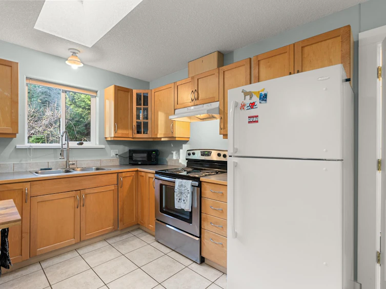 1559 Park Avenue, Roberts Creek, BC, V0N 2W2 - 13