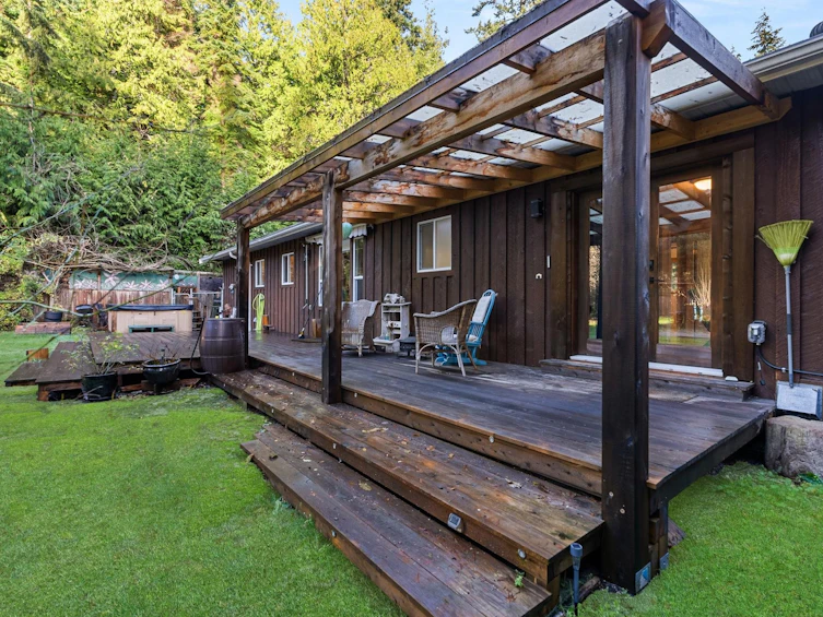 1559 Park Avenue, Roberts Creek, BC, V0N 2W2 - 30