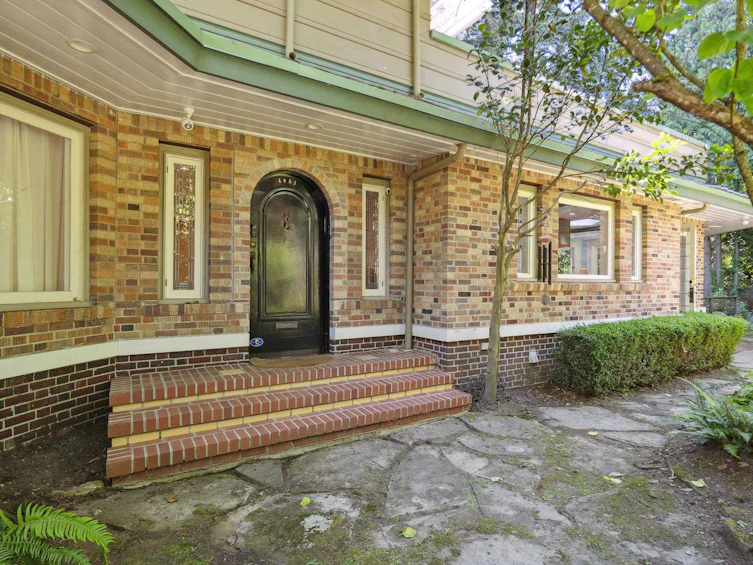 4051 Marguerite Street, Vancouver, BC, V6J 4E8 - 4